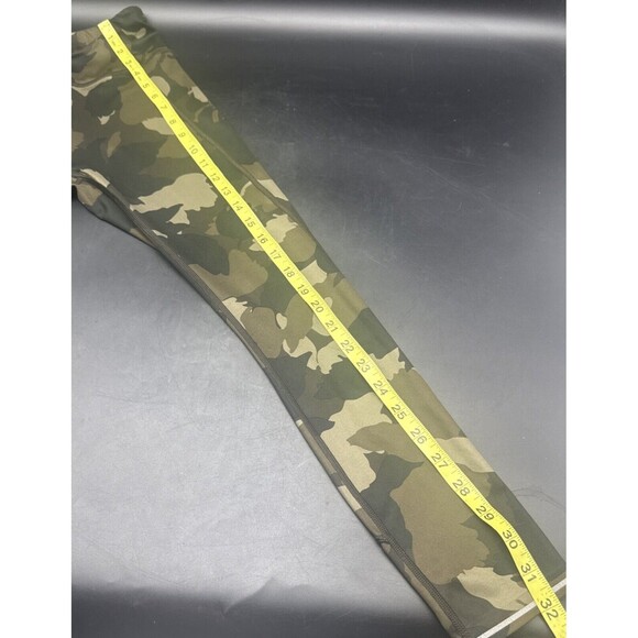 ATHLETA WOMEN’S GREEN CAMOUFLAGE 7/8 LEGGING SIZE XS W/Pocket Stretch Gym - Picture 10 of 11